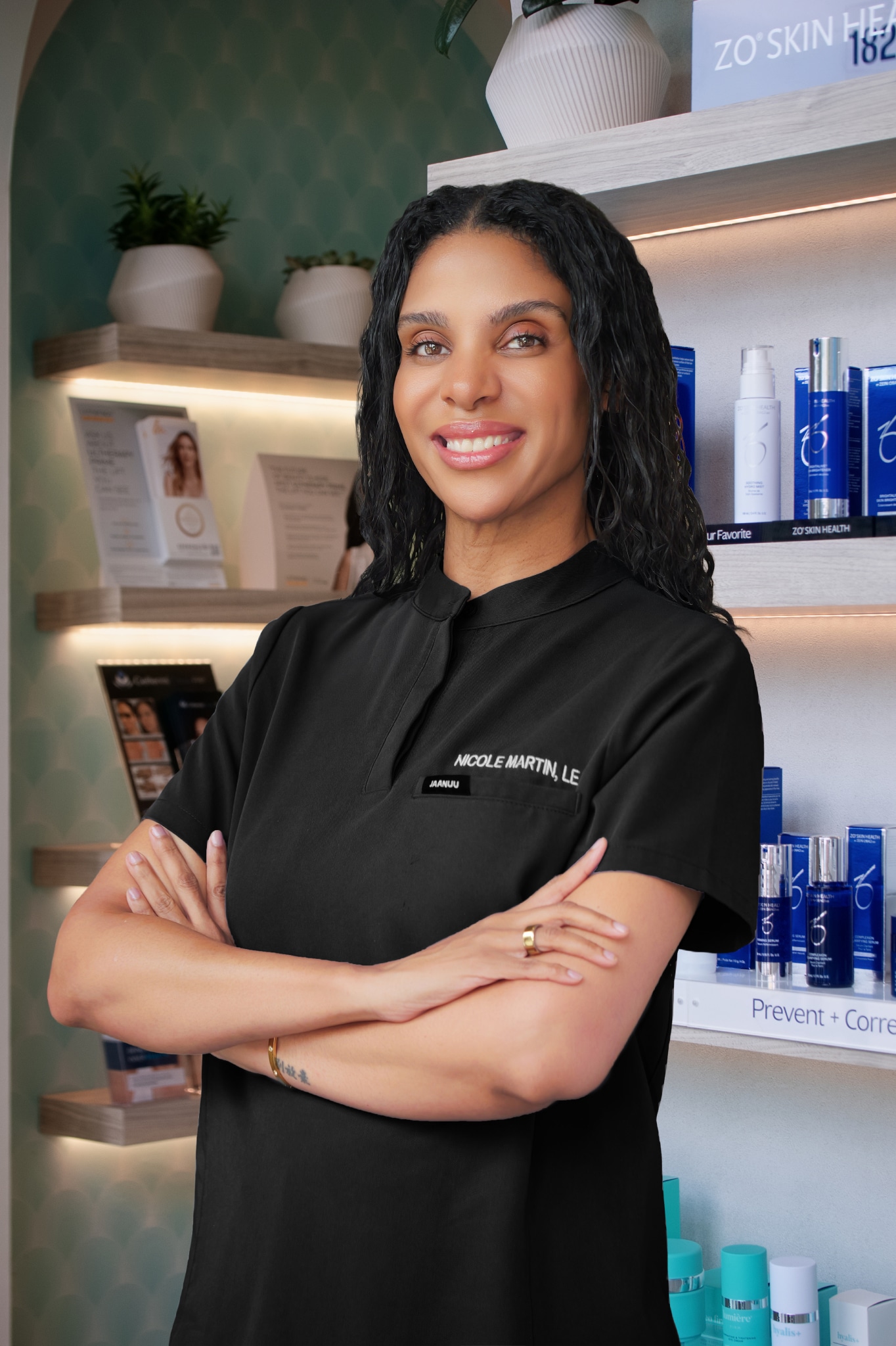 NICOLE MARTIN, LE